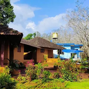 Farm stay Kudil Mud Cottages, Cheemeni, Peringom
